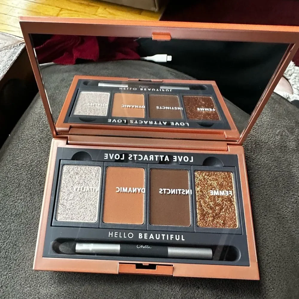 Chella eye shadow & Kim Chi bronzer Bundle ❤️